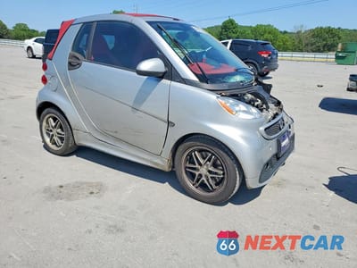 Czwarte zdjęcie samochodu z boku: 2013 SMART FORTWO PASSION VIN:WMEEK3BA8DK607587 - miniatura