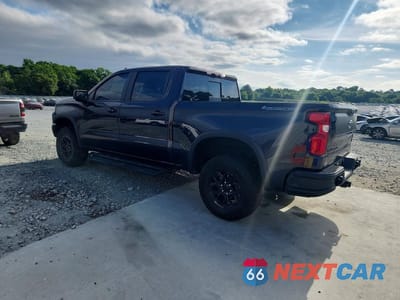 Drugie zdjęcie samochodu z przodu: 2024 CHEVROLET SILVERADO K1500 ZR2 VIN:3GCUDHE8XRG100070 - miniatura
