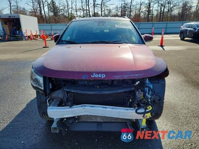 Piąte zdjęcie samochodu w środku: 2021 JEEP COMPASS LIMITED VIN:3C4NJDCB0MT594749 - miniatura