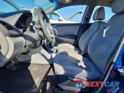 Zdjęcie 7 z 12 samochodu: 2016 HYUNDAI ACCENT SE VIN:KMHCT4AE0GU124712 - miniatura