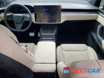 Zdjęcie 8 z 13 samochodu: 2024 TESLA MODEL X VIN:7SAXCBE69RF454764 - miniatura