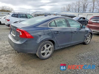 Trzecie zdjęcie samochodu z tyłu: 2012 VOLVO S60 T5 VIN:YV1622FS6C2144616 - miniatura