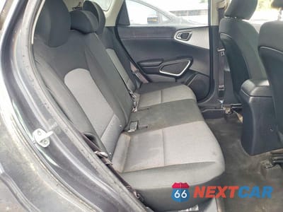 Zdjęcie 11 z 12 samochodu: 2021 KIA SOUL LX VIN:KNDJ23AU9M7736546 - miniatura