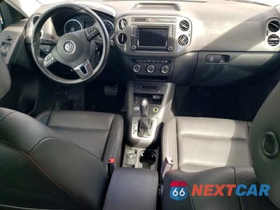 Zdjęcie 8 z 12 samochodu: 2017 VOLKSWAGEN TIGUAN S VIN:WVGAV7AX9HK029325 - miniatura