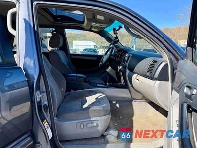 Piąte zdjęcie samochodu w środku: 2008 TOYOTA 4RUNNER SR5 VIN:JTEBT14R48K003011 - miniatura