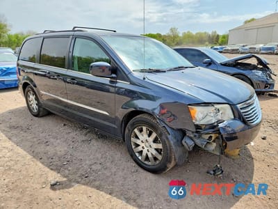 Czwarte zdjęcie samochodu z boku: 2014 CHRYSLER TOWN & COUNTRY TOURING VIN:2C4RC1BG2ER446114 - miniatura
