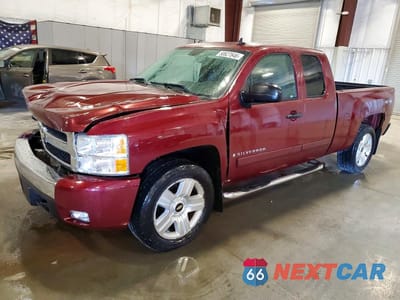 2008 CHEVROLET SILVERADO K1500 2GCEK19JX81331105 - główne zdjęcie licytacji z USA - miniatura
