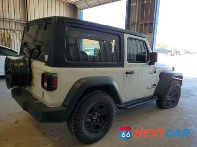 Trzecie zdjęcie samochodu z tyłu: 2022 JEEP WRANGLER SPORT VIN:1C4GJXAN0NW144960 - miniatura