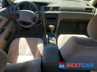 Zdjęcie 8 z 12 samochodu: 1998 TOYOTA CAMRY LE V6 VIN:JT2BF22K7W0091383 - miniatura