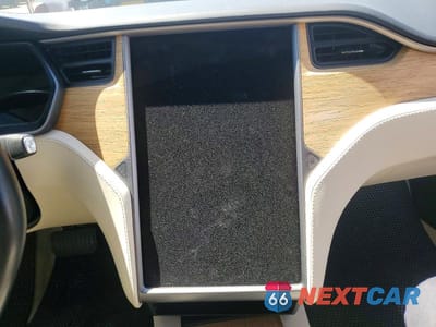 Zdjęcie 9 z 13 samochodu: 2018 TESLA MODEL S VIN:5YJSA1E25JF278479 - miniatura