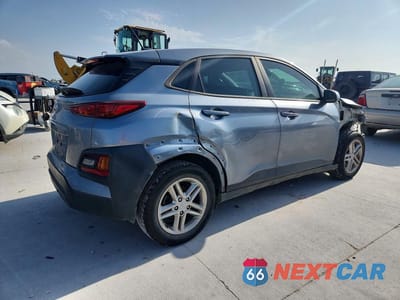 Trzecie zdjęcie samochodu z tyłu: 2021 HYUNDAI KONA SE VIN:KM8K12AA7MU664055 - miniatura