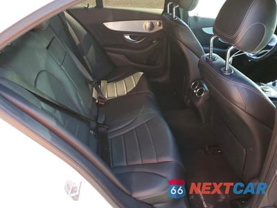Zdjęcie 10 z 13 samochodu: 2015 MERCEDES-BENZ C 300 4MATIC VIN:55SWF4KB9FU074671 - miniatura