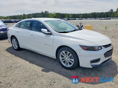 Czwarte zdjęcie samochodu z boku: 2018 CHEV MALIBU LT VIN:1G1ZD5ST5JF151827 - miniatura