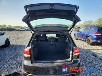 Zdjęcie 6 z 12 samochodu: 2011 VOLKSWAGEN GTI VIN:WVWHV7AJ7BW200782 - miniatura
