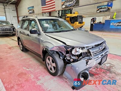 Czwarte zdjęcie samochodu z boku: 2010 SUBARU FORESTER XS VIN:JF2SH6BC5AH917354 - miniatura