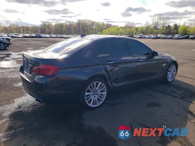 Trzecie zdjęcie samochodu z tyłu: 2011 BMW 550 XI VIN:WBAFU9C51BC786237 - miniatura