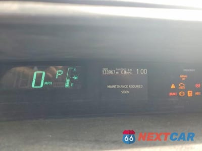 Zdjęcie 9 z 12 samochodu: 2013 TOYOTA PRIUS C TWO VIN:JTDKDTB31D1550524 - miniatura