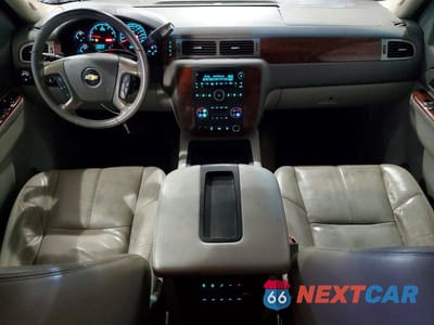 Zdjęcie 8 z 13 samochodu: 2011 CHEVROLET TAHOE K1500 LT VIN:1GNSKBE05BR242991 - miniatura