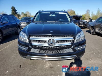 Piąte zdjęcie samochodu w środku: 2013 MERCEDES-BENZ GL 450 4MATIC VIN:4JGDF7CE3DA132553 - miniatura