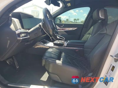 Zdjęcie 7 z 12 samochodu: 2024 BMW I7 EDRIVE50 VIN:WBY43EJ05RCS34374 - miniatura