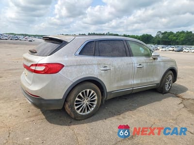 Trzecie zdjęcie samochodu z tyłu: 2016 LINCOLN MKX SELECT VIN:2LMTJ6KR5GBL51309 - miniatura