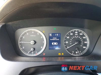 Zdjęcie 9 z 12 samochodu: 2017 HYUNDAI SONATA SPORT VIN:5NPE34AF4HH476368 - miniatura