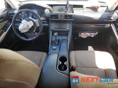 Zdjęcie 8 z 13 samochodu: 2020 LEXUS IS 300 PREMIUM VIN:JTHDA1D2XL5106770 - miniatura