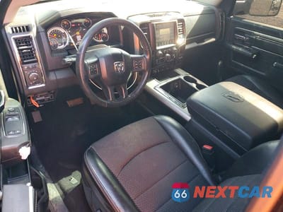 Zdjęcie 8 z 13 samochodu: 2014 RAM 1500 SPORT VIN:3C6JR6CT6EG127221 - miniatura