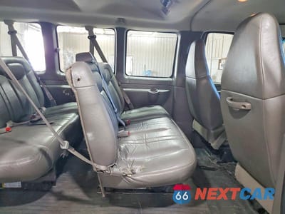 Zdjęcie 11 z 14 samochodu: 2006 GMC SAVANA G2500 VIN:1GKGG25V961272712 - miniatura