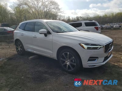 Czwarte zdjęcie samochodu z boku: 2019 VOLVO XC60 T5 INSCRIPTION VIN:LYV102DL6KB205140 - miniatura