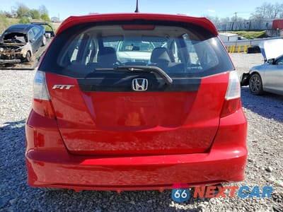 Zdjęcie 6 z 13 samochodu: 2013 HONDA FIT SPORT VIN:JHMGE8H51DC013597 - miniatura