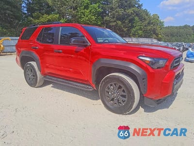 Czwarte zdjęcie samochodu z boku: 2025 TOYOTA 4RUNNER SR5 VIN:JTEVA5BR0S5039281 - miniatura