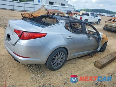 Trzecie zdjęcie samochodu z tyłu: 2011 KIA OPTIMA EX VIN:KNAGN4A74B5103721 - miniatura