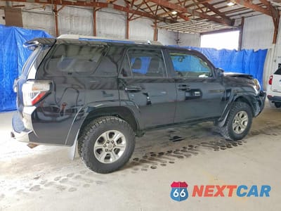 Trzecie zdjęcie samochodu z tyłu: 2015 TOYOTA 4RUNNER SR5 PREMIUM VIN:JTEBU5JR4F5215847 - miniatura