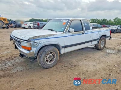 1995 DODGE DAKOTA 1B7GL23X1SS156064 - główne zdjęcie licytacji z USA - miniatura