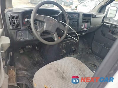 Zdjęcie 8 z 13 samochodu: 2007 CHEVROLET EXPRESS G1500 VIN:1GCFG15X771236702 - miniatura
