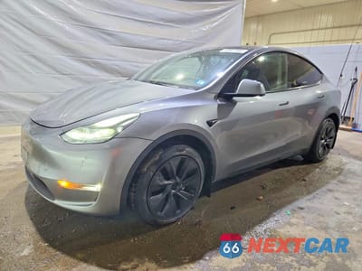 2024 TESLA MODEL Y 7SAYGDEE7RA290469 - główne zdjęcie licytacji z USA - miniatura