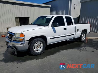 2005 GMC NEW SIERRA C1500 2GTEC19TX51311494 - główne zdjęcie licytacji z USA - miniatura
