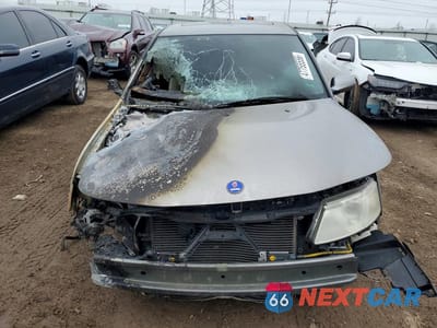 Piąte zdjęcie samochodu w środku: 2004 SAAB 9-3 ARC VIN:YS3FD45YX41016459 - miniatura