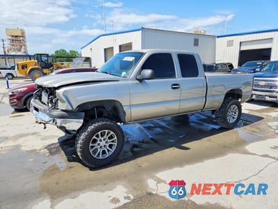 2005 CHEVROLET SILVERADO K1500 1GCEK19V95Z104784 - główne zdjęcie licytacji z USA - miniatura