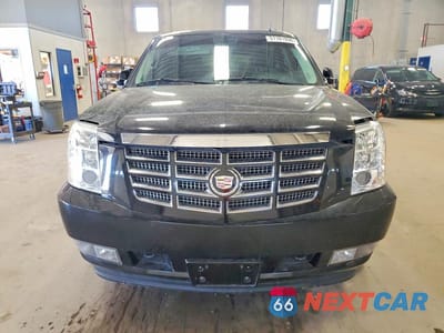 Piąte zdjęcie samochodu w środku: 2013 CADILLAC ESCALADE LUXURY VIN:1GYS4BEF9DR270863 - miniatura
