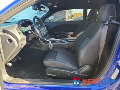 Zdjęcie 7 z 12 samochodu: 2019 DODGE CHALLENGER SXT VIN:2C3CDZAG2KH668788 - miniatura