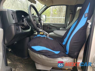 Zdjęcie 7 z 13 samochodu: 2006 CHEV EXPRESS G1500 VIN:1GNFG15T861134800 - miniatura