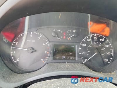 Zdjęcie 9 z 12 samochodu: 2015 NISSAN SENTRA S VIN:3N1AB7AP3FY294353 - miniatura