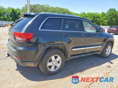 Trzecie zdjęcie samochodu z tyłu: 2011 JEEP GRAND CHEROKEE LAREDO VIN:1J4RR4GG4BC567234 - miniatura