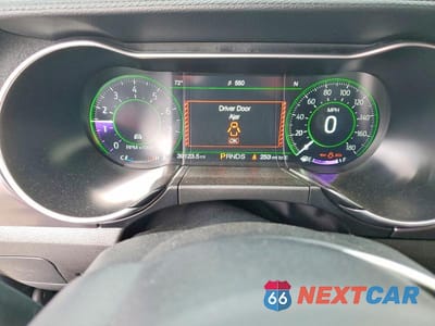 Zdjęcie 9 z 12 samochodu: 2022 FORD MUSTANG MACH I VIN:1FA6P8R08N5551087 - miniatura