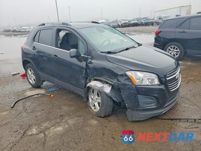 Czwarte zdjęcie samochodu z boku: 2016 CHEVROLET TRAX 1LT VIN:KL7CJPSB7GB744935 - miniatura