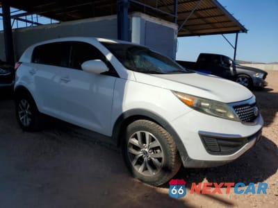 Czwarte zdjęcie samochodu z boku: 2014 KIA SPORTAGE LX VIN:KNDPB3AC3E7629236 - miniatura