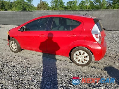 Drugie zdjęcie samochodu z przodu: 2013 TOYOTA PRIUS C VIN:JTDKDTB33D1048744 - miniatura
