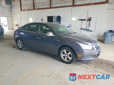 Czwarte zdjęcie samochodu z boku: 2011 CHEVROLET CRUZE LT VIN:1G1PF5S92B7109679 - miniatura